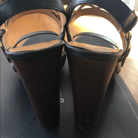 Tommy Hilfiger blue high heels - Picture 3 of 5